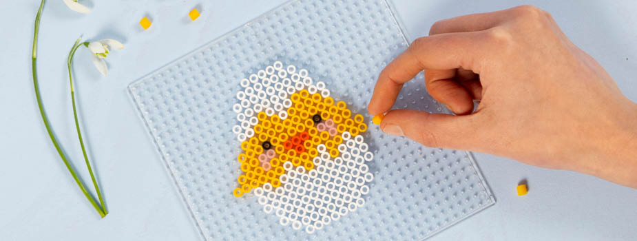 Des motifs de Pâques en perles à repasser