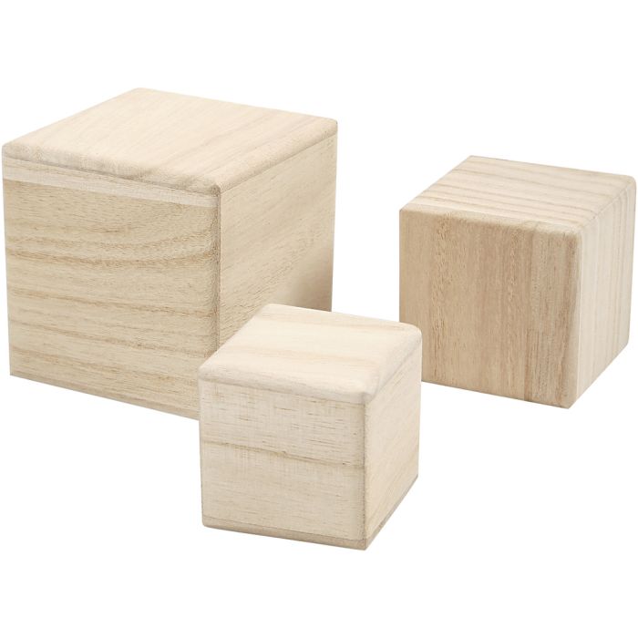Cubes en bois, dim. 5+6+8 cm, 3 pièces/ 1 Pq.