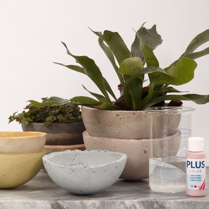 Bols réalisés en Concrete Craft et peints avec Craft Paint