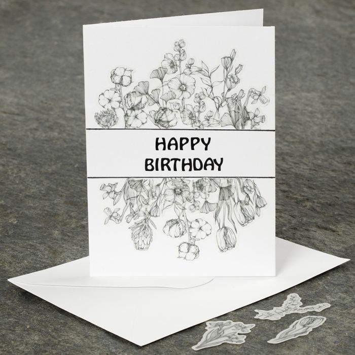 Une carte d’anniversaire décorée avec des autocollants Washi