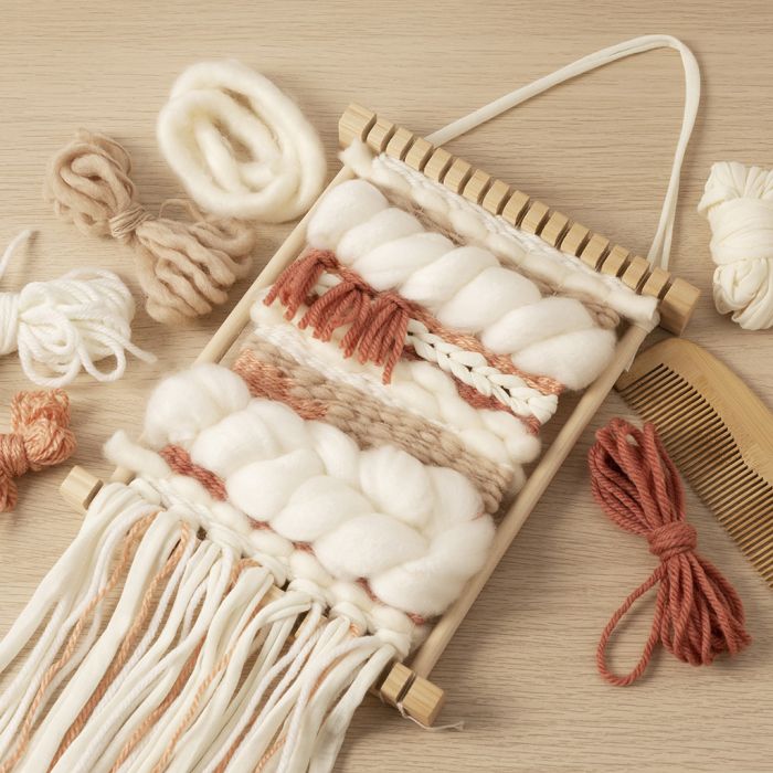 Tissage pour débutants : apprenez à tisser sur un métier à tisser.