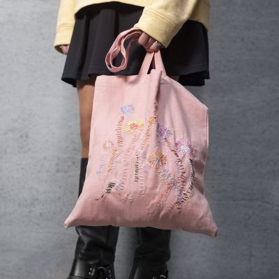 Sac fourre-tout avec broderie florale