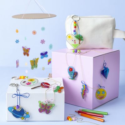 Mobile papillon en plastique thermor&eacute;tractable, bijoux et porte-cl&eacute;s