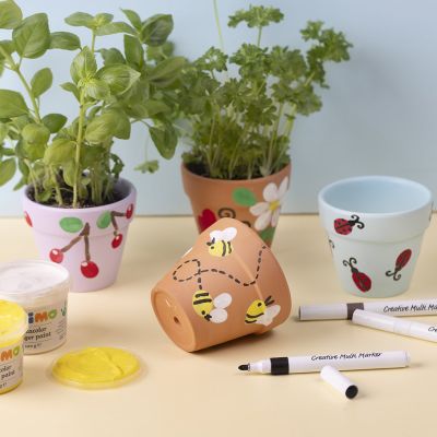Pots &agrave; herbes personnalis&eacute;s avec empreintes digitales