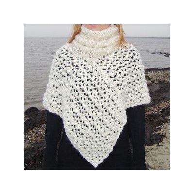 Un Poncho court avec col roulé