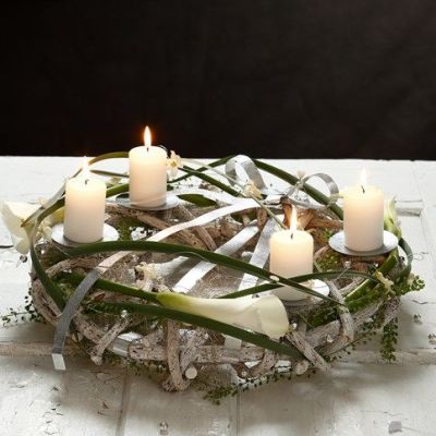 Une couronne naturelle pour Bougies piliers