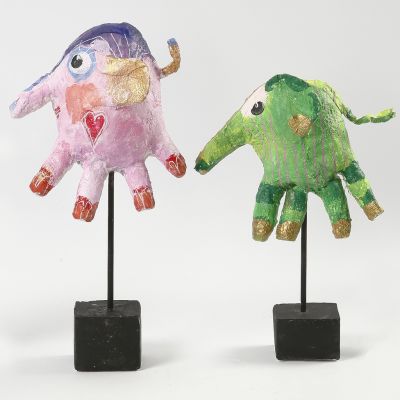 Un &eacute;l&eacute;phant fait avec un gant jetable et du bandage de gaze