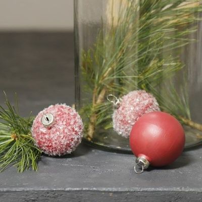 Des boules en terre cuite