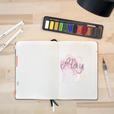 Un bullet journal avec des aquarelles.