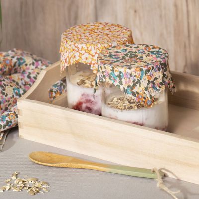 Emballages alimentaires r&eacute;utilisables en tissu patchwork et cire d&rsquo;abeille.