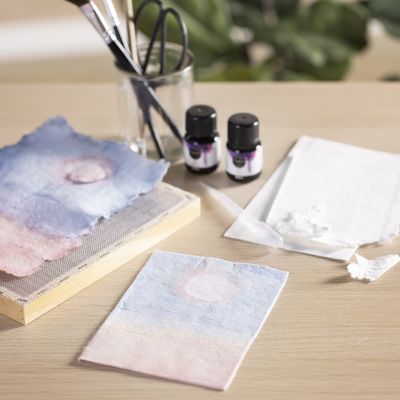 Une image sur du papier fait main