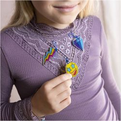 Kit DIY Groupe Plastique Thermor&eacute;tractable, Mobile, collier, bracelet, porte-cl&eacute;s, ass. de couleurs, 1 Pq.